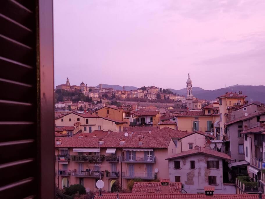 "La Me Ca" Intero Appartamento In Centro Con Vista Sui Colli Bérgamo Exterior foto